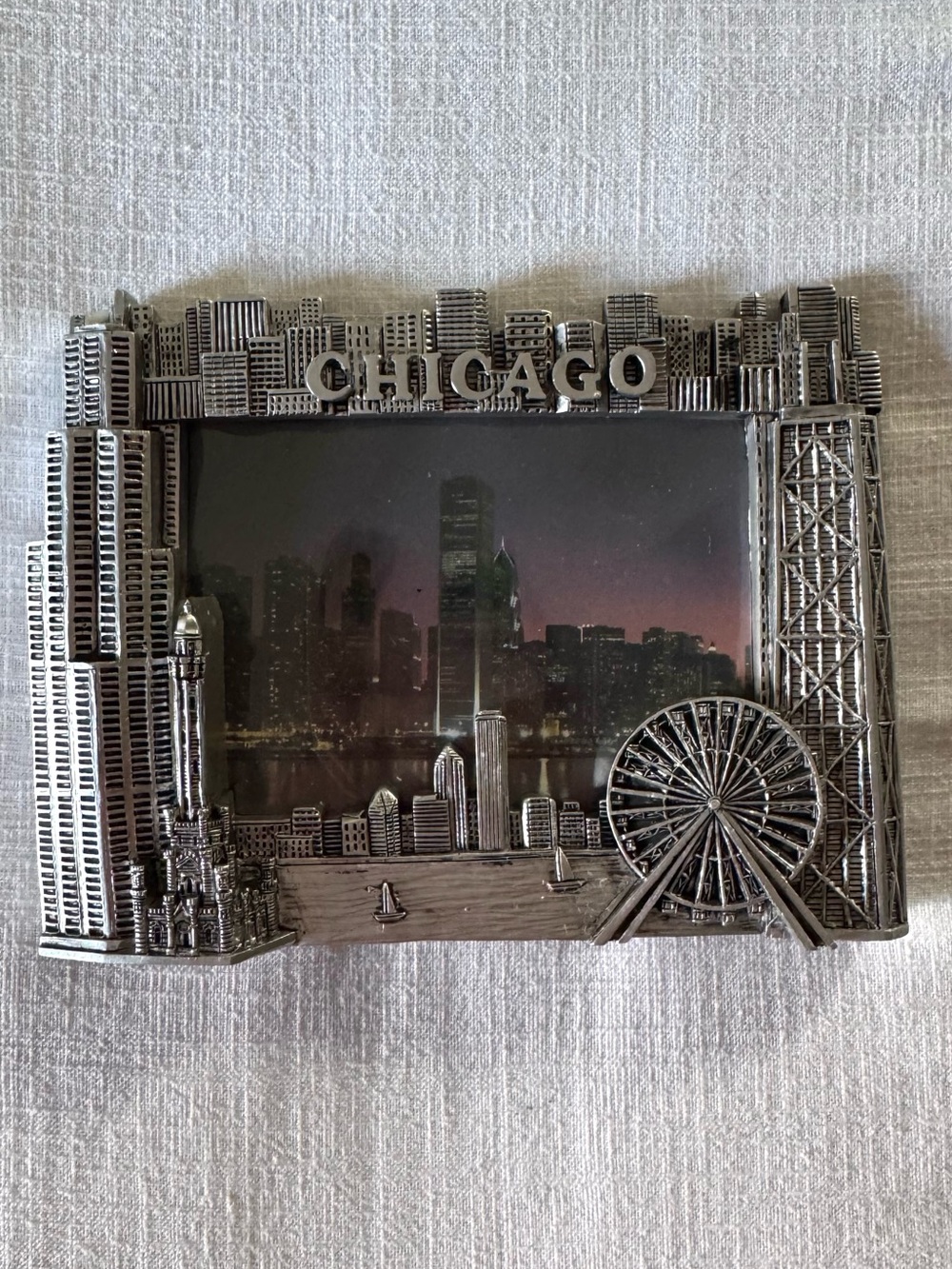 Chicago Skyline 4x6 Pewter Frame